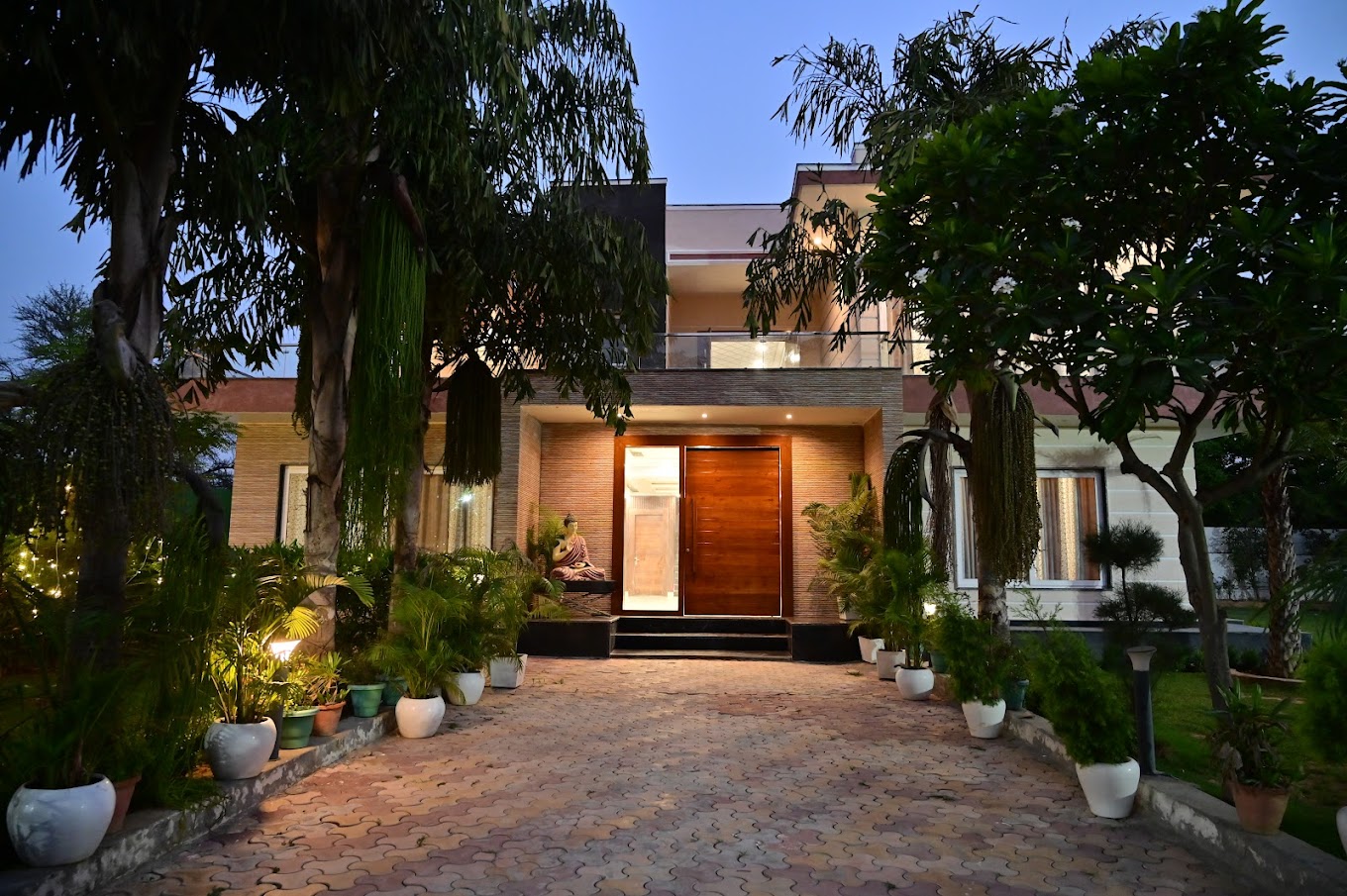 10 Places For Pool Party In Delhi Party Villas