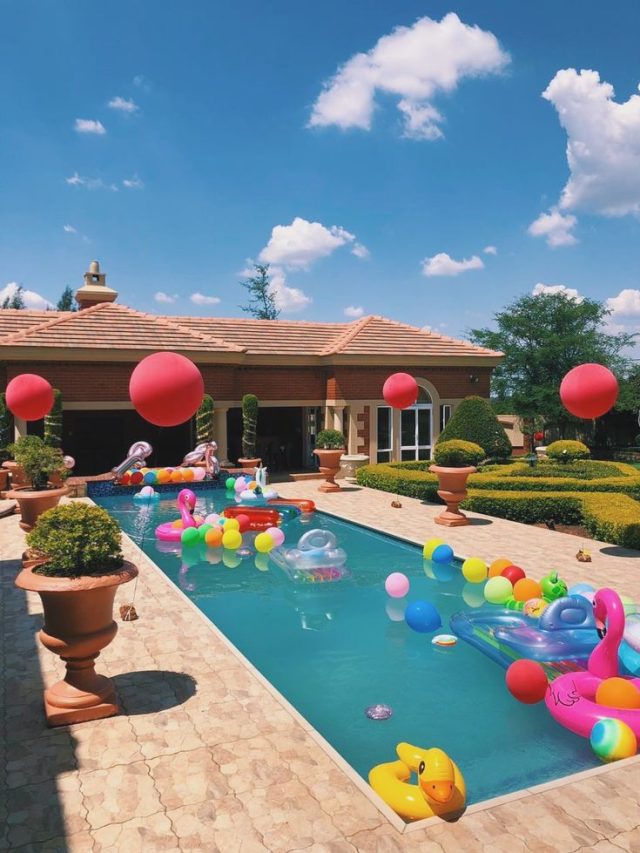 Trendy Summer Pool Party Outfits