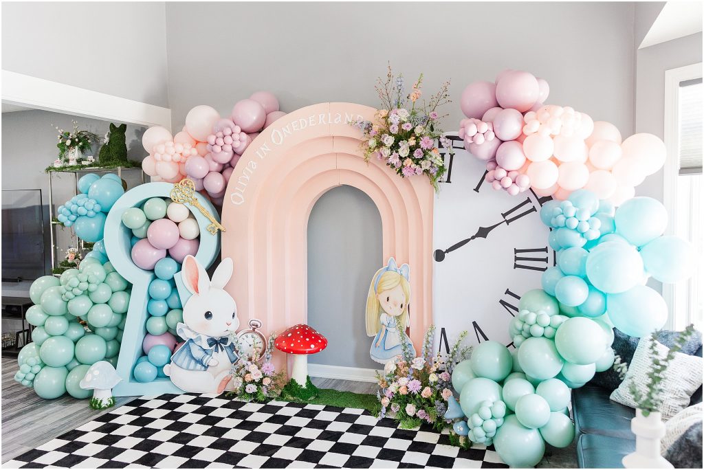 Alice In Wonderland Theme
