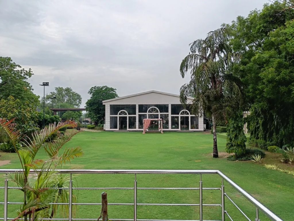 Manaktala Farms 