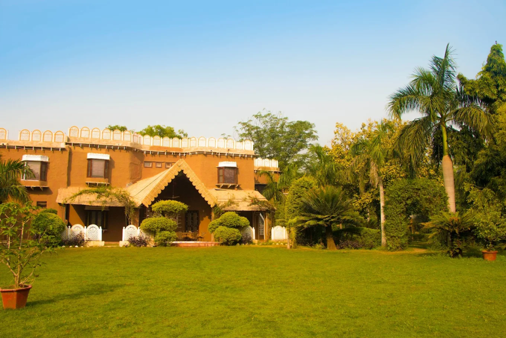 Surjivan Resort