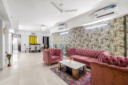 House 1002 – Modern 4-BHK Apartment with Balcony