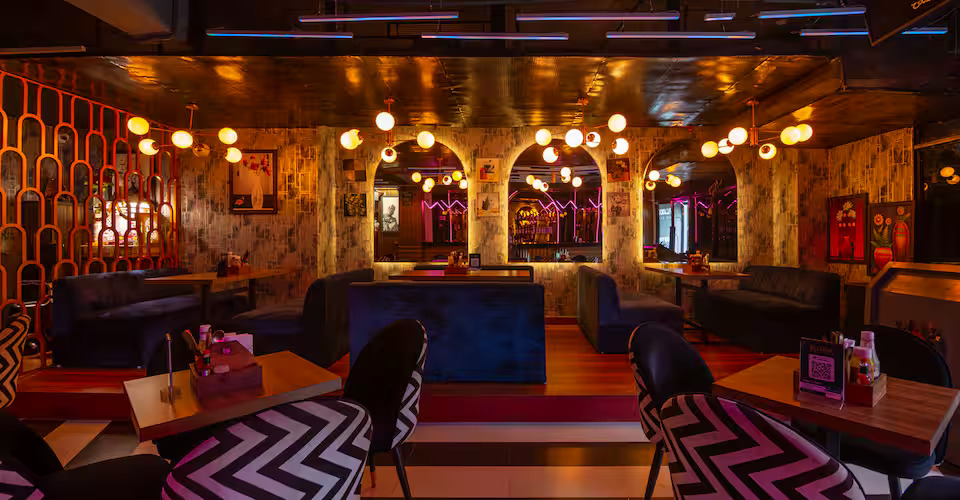 Pllatos Air Bar – Vasant Kunj