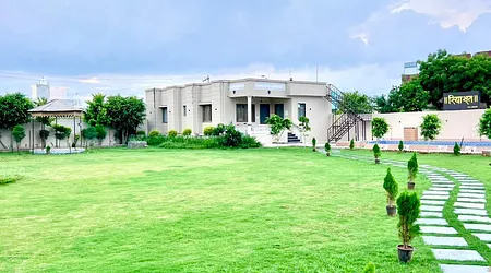 Riyasat Farms – Grand, Royal & Perfect for Full-Family Celebrations