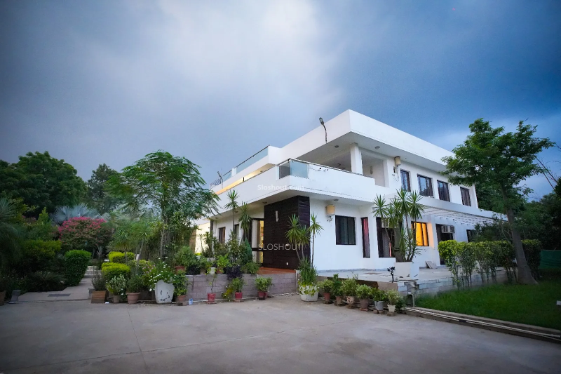 Noida Villas with Pools: A Perfect Winter Staycation