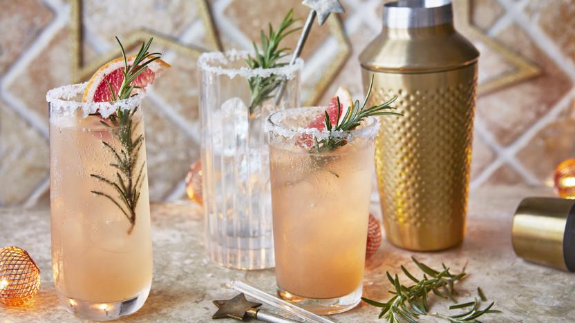 Understanding the New Year Cocktail Vibe