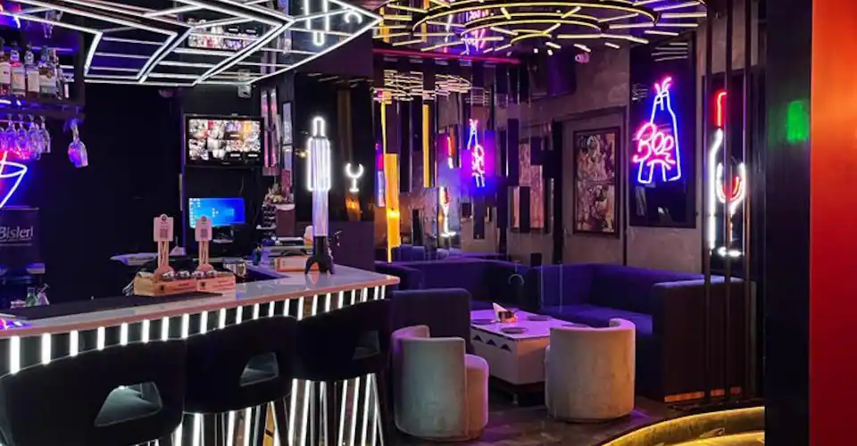 AMIRII Club & Lounge – Sector 81, Faridabad