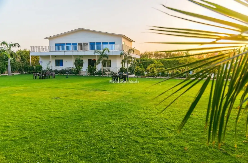 Luxury Farmhouse Stay Near Noida