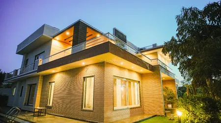 House 812 — The Elite Residence for Plush Gatherings