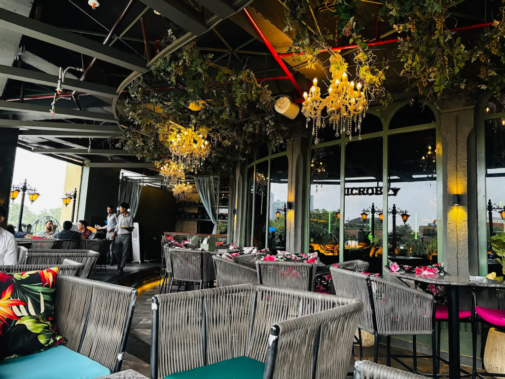 Dearie Noida – Aesthetic, Cozy & Perfect for Intimate Birthdays