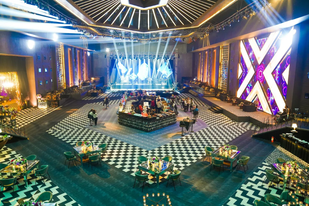 The Riviera by Ferns N Petals - Floral Fantasy